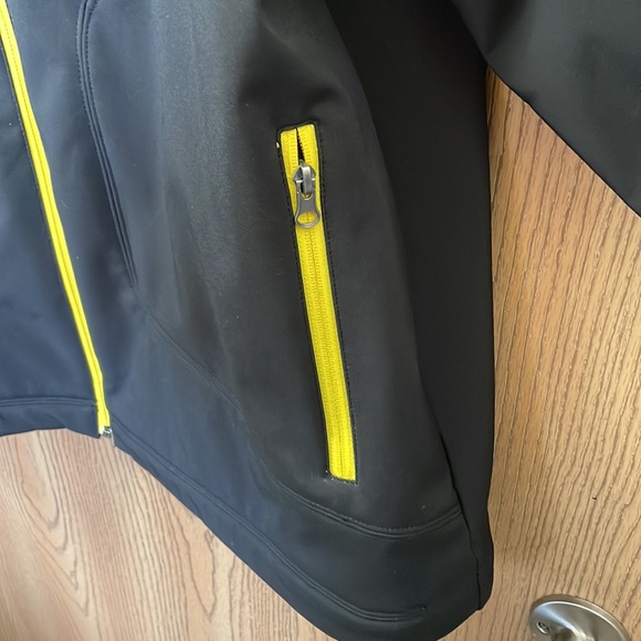 Iowa Hawkeyes Light Jacket - Picture 5 of 7